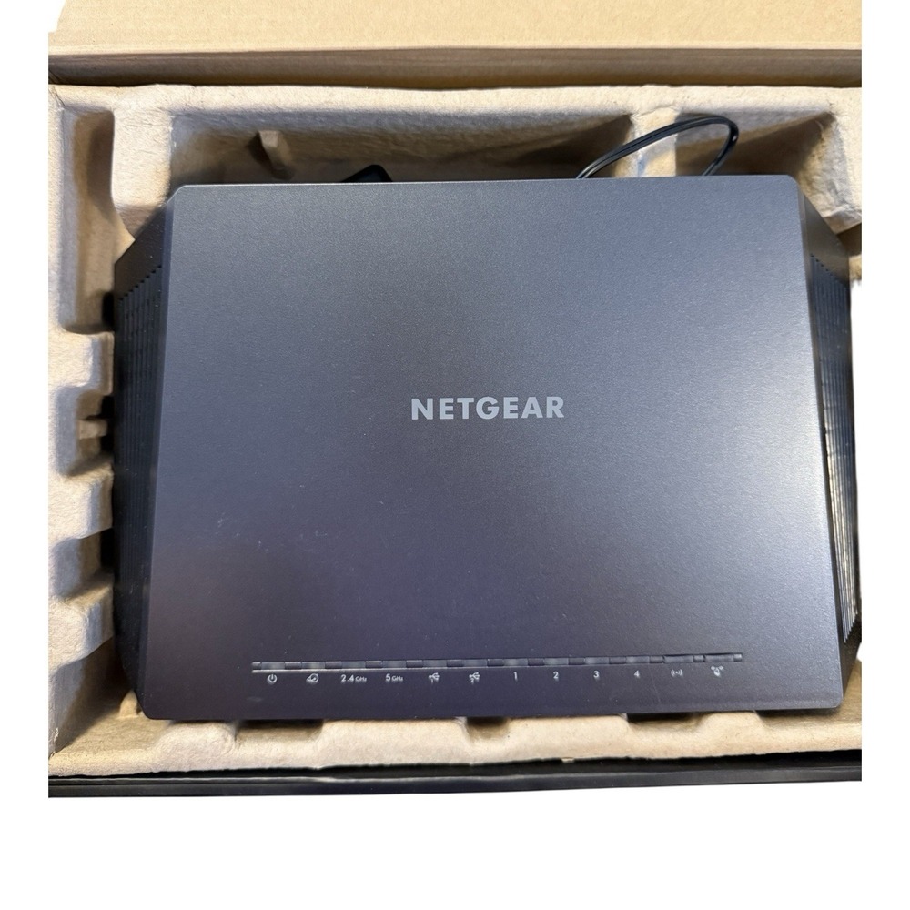 Netgear Nighthawk AC1900 Smart WiFi Router, Model R7000 Gaming Streaming - Picture 3 of 4
